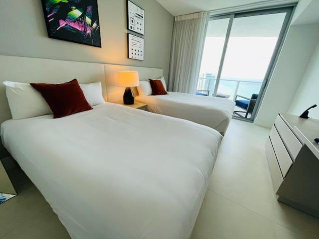 Stay At The Top With Amazing Views By Rent4Us Hollywood Bagian luar foto