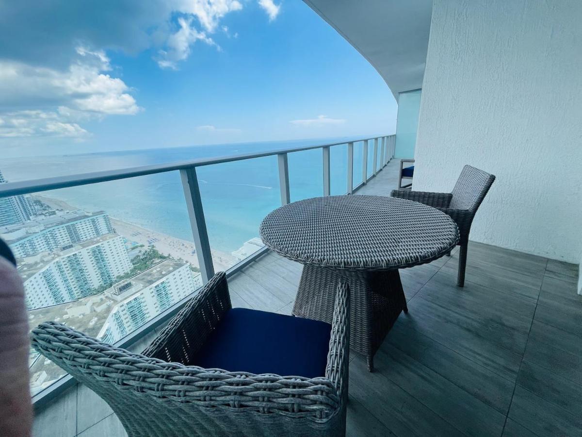 Stay At The Top With Amazing Views By Rent4Us Hollywood Bagian luar foto
