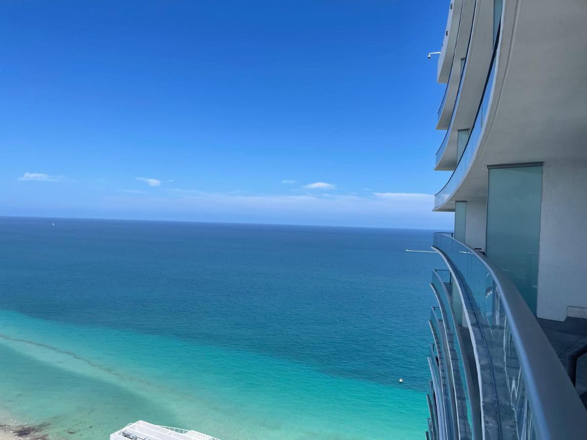 Stay At The Top With Amazing Views By Rent4Us Hollywood Bagian luar foto