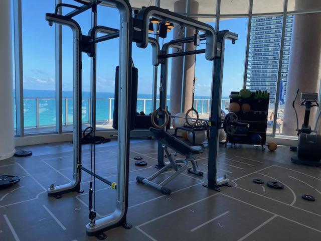 Stay At The Top With Amazing Views By Rent4Us Hollywood Bagian luar foto